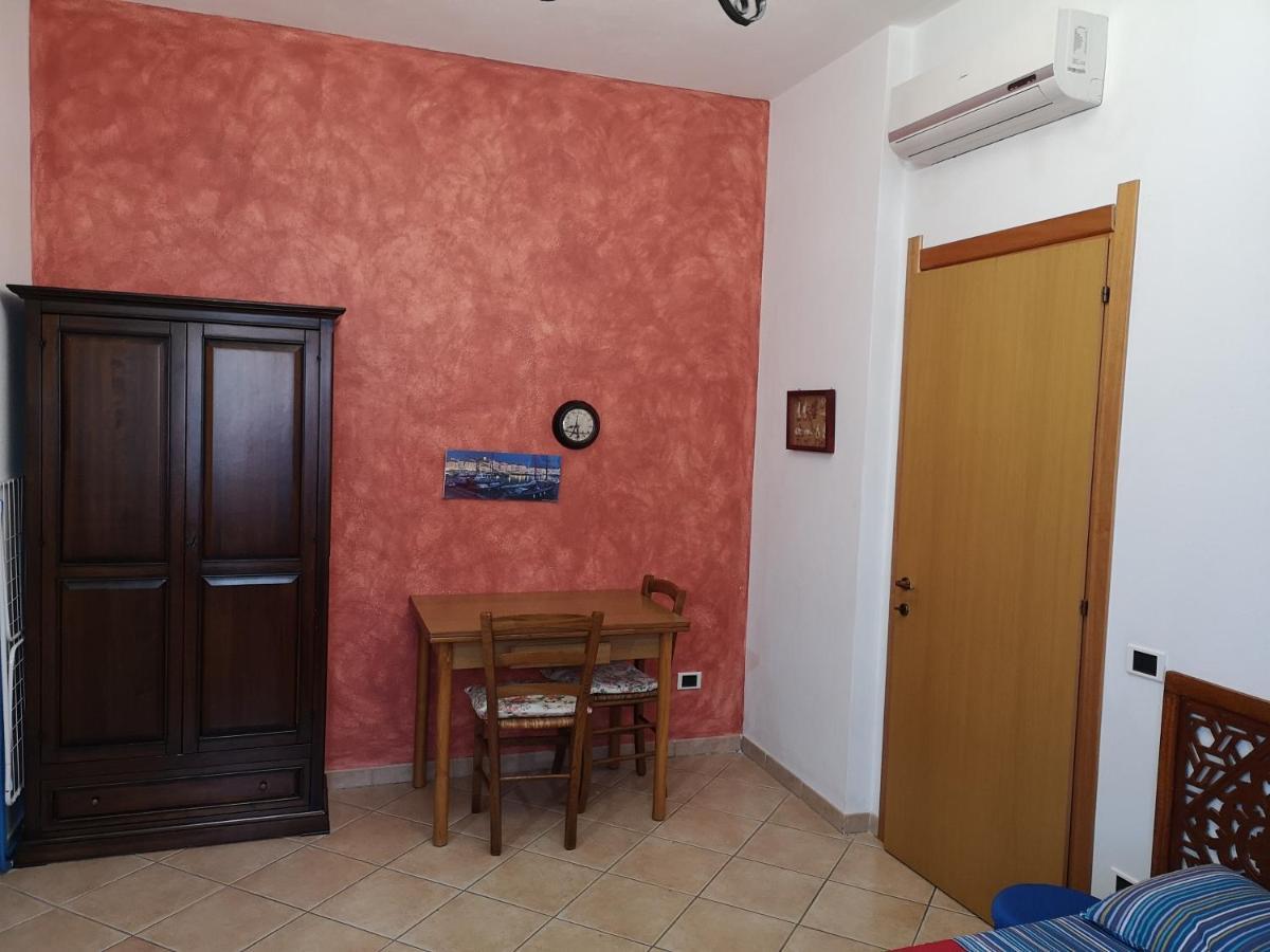 Casa Vacanze Rose E Fiori Sardegna San Vito  Zewnętrze zdjęcie