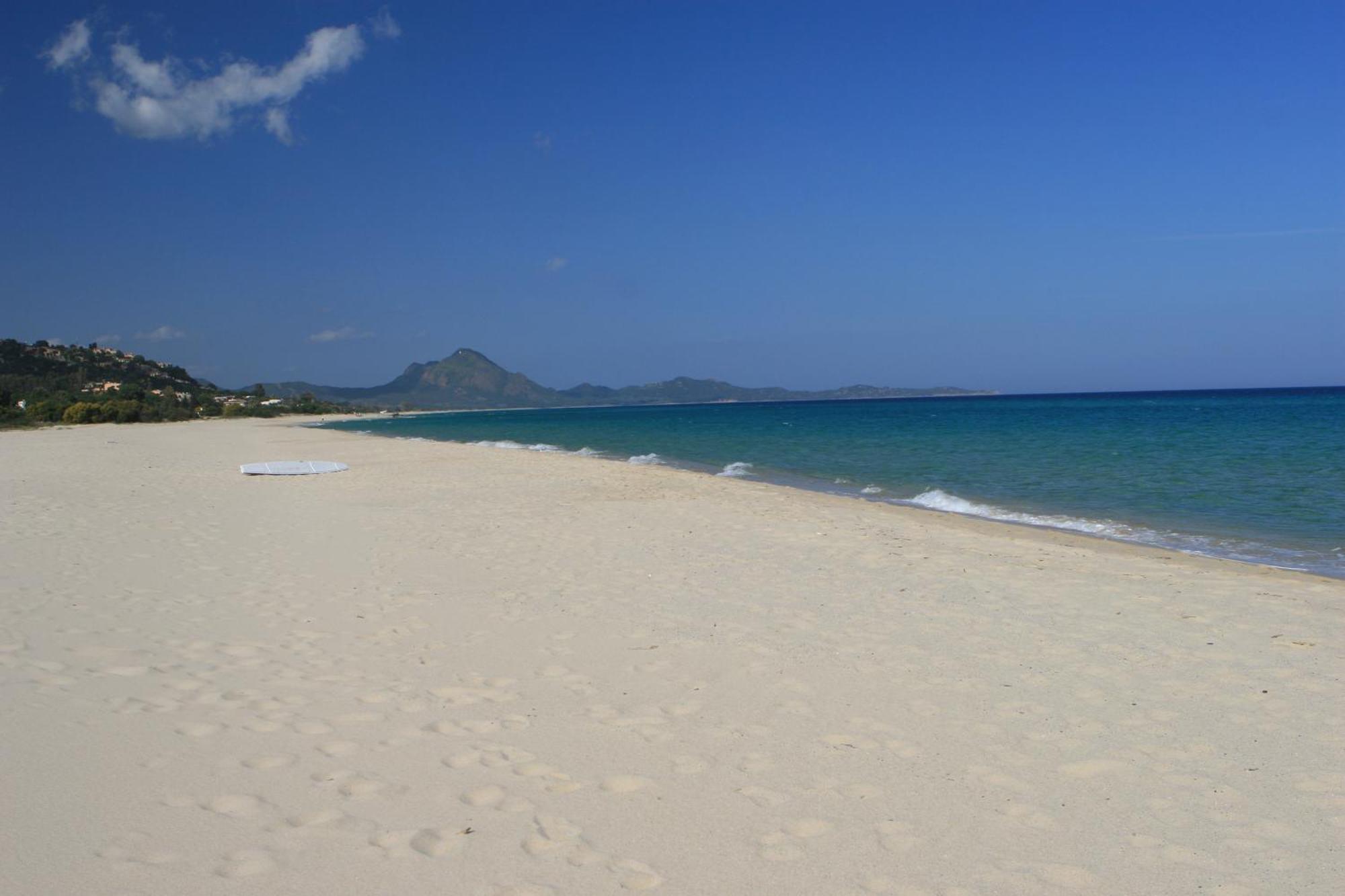 Casa Vacanze Rose E Fiori Sardegna San Vito  Zewnętrze zdjęcie
