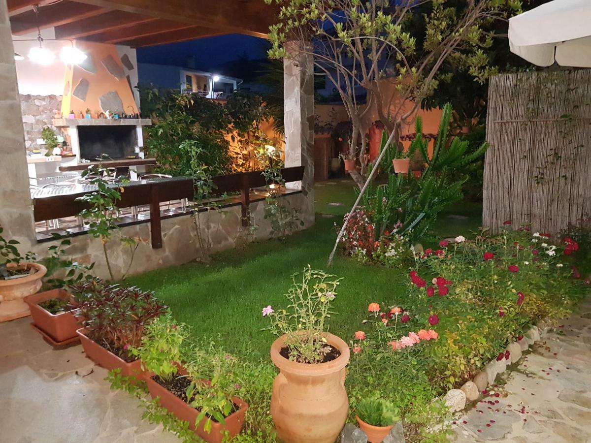 Casa Vacanze Rose E Fiori Sardegna San Vito  Zewnętrze zdjęcie